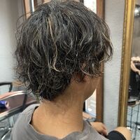 カラーなどの様々なスタイルをご紹介